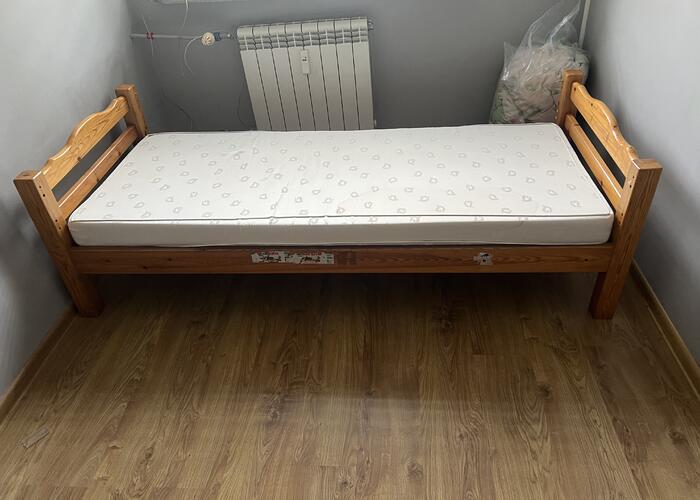 Grajewo ogłoszenia: Sprzedam lozko. Jedyny minus, materac ma plame.