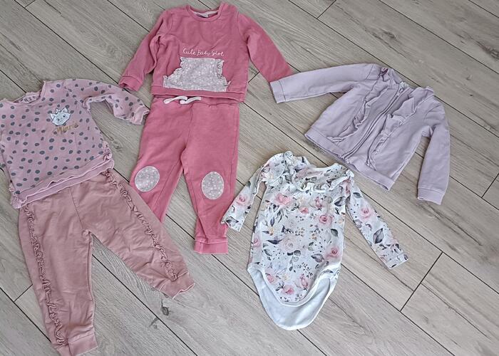 Grajewo ogłoszenia: Sprzedam komplet ubranek dla dziewczynki rozmiar 92.