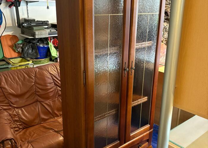 Grajewo ogłoszenia: Komplet mebli drewnianych. Witryna, komoda, szafka, ława