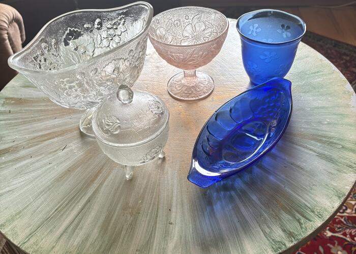 Grajewo ogłoszenia: sprzedam szkło z czasów PRLu