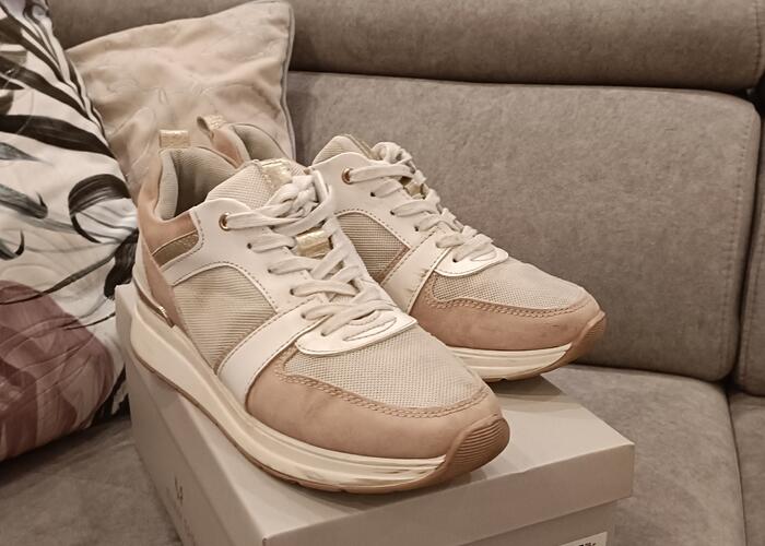 Grajewo ogłoszenia: Sprzedam tanio rozmiar 39.